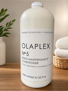 Olaplex No.5 Bond Maintenance Conditioner- 2000mL NEW AND SEALED